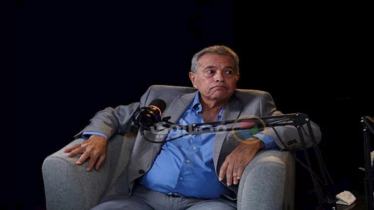 هل يستقي توفيق عكاشة معلوماته من أجهزة مخابرات؟.. الإعلامي يرد- (فيديو)