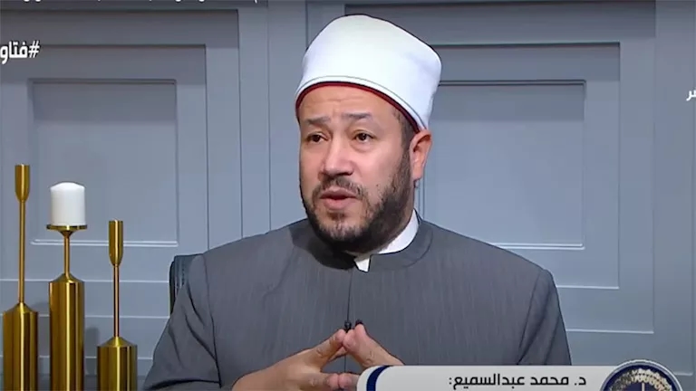 هل هو بدعة؟.. الإفتاء تحسم حكم القنوت في صلاة الفجر