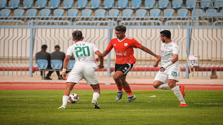 فاركو يكشف حقيقة مفاوضات الزمالك مع أحمد شريف