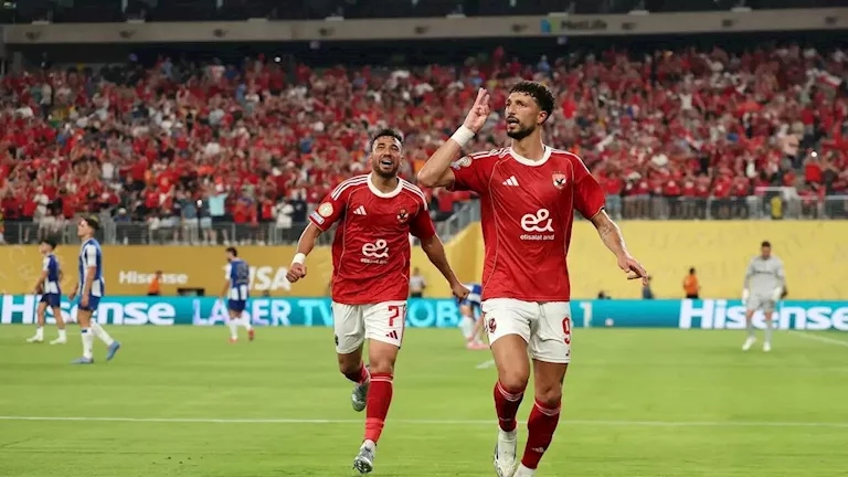 "منذ 62 عاما".. وسام أبو علي يعادل رقم بيليه التاريخي أمام الأندية الأوروبية