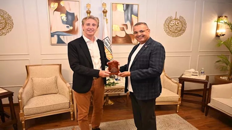 محافظ جنوب سيناء يكرم الممثل المقيم لبرنامج الأمم المتحدة الإنمائي