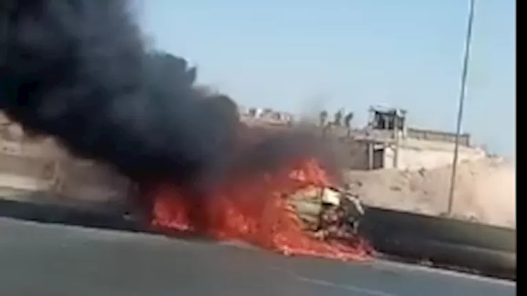 ""تهشم سيارتين وتفحم ميكروباص".. ارتفاع مصابي حادث تصادم محور 26 يوليو