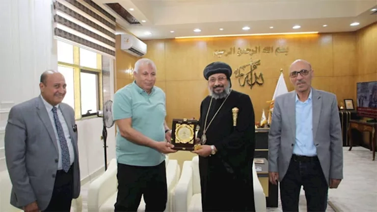 محافظ الوادي الجديد يستقبل وفدا كنسيا للتهنئة بعيد الأضحى