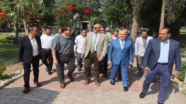 محافظ القليوبية يتفقد حدائق القناطر الخيرية