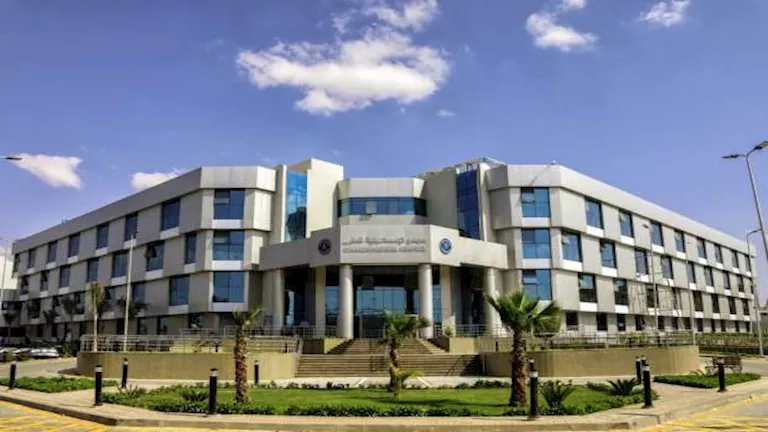تدخل عاجل بمجمع الإسماعيلية الطبي ينقذ شابة من الوفاة
