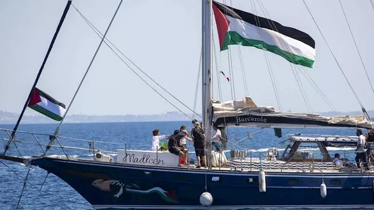 السفينة "مادلين": نتعرض لتشويش كبير على "جي بي إس"