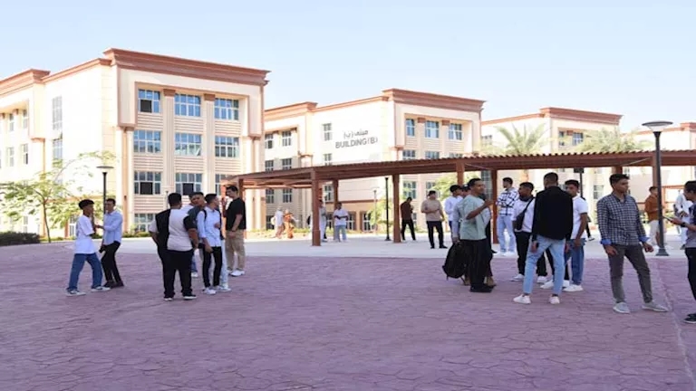 جامعة أسيوط الأهلية تستعد لعامها الدراسي الجديد بـ 17 برنامجًا أكاديميًا متطورًا– صور
