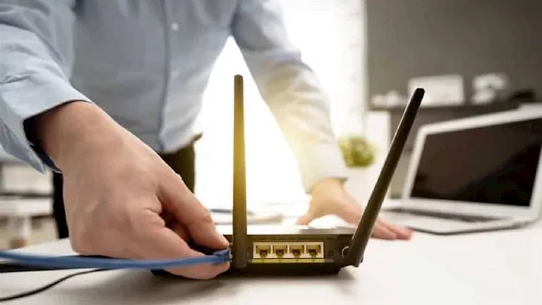 تعرف على أسعار باقات الإنترنت المنزلي لشركات المحمول الأربعة