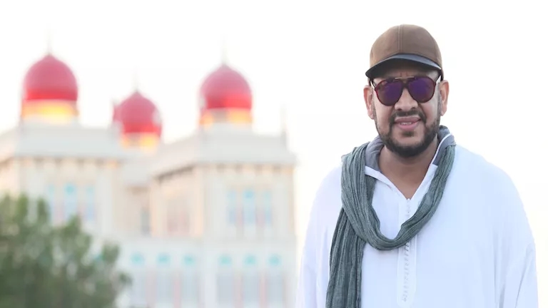 أول تعليق من عصام كاريكا على أزمة أغنية "أنا الذي"