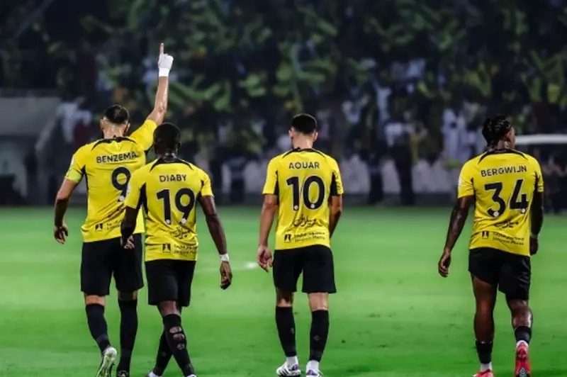 بعد تعثر الهلال.. ماذا يحتاج اتحاد جدة للتتويج بالدوري السعودي؟