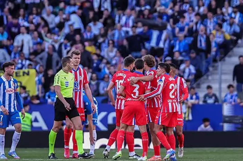 بريمونتادا أمام بلد الوليد.. أتلتيكو مدريد يواصل مطاردة الريال في الليجا (فيديو)