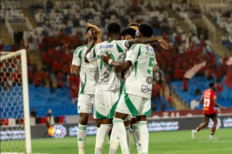 رباعي هجومي.. تشكيل الأهلي السعودي لمباراة بوريرام التايلاندي