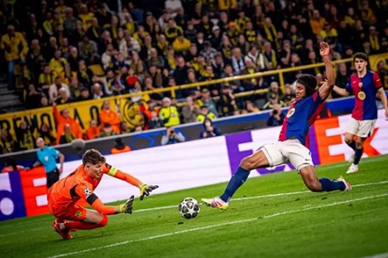 رغم السقوط المدوي.. برشلونة يحزم أمتعته إلى نصف نهائي دوري الأبطال على حساب دورتموند