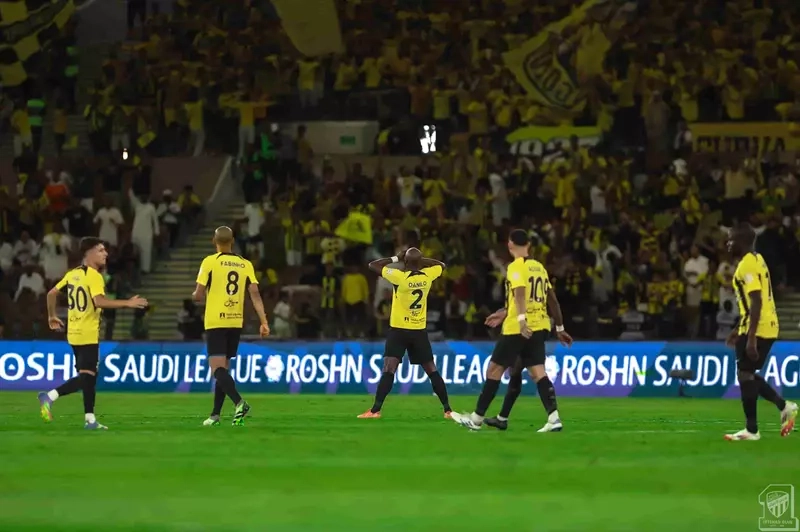 ريمونتادا تُقرب اللقب.. الاتحاد يعبر الاتفاق بانتصار ثمين في الدوري السعودي (فيديو)