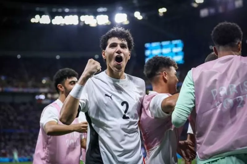 تقارير: الأهلي يعرض "فيديوهات" عمر فايد على ريفيرو.. وخطوة تحسم جدية المفاوضات