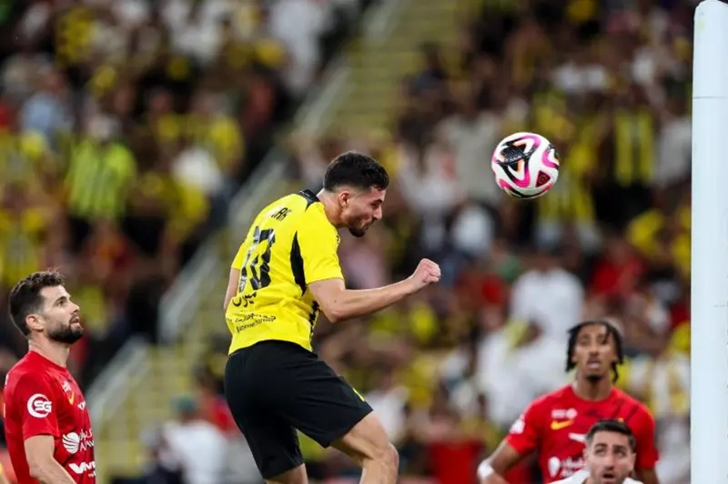بقيادة بنزيما وعوار.. اتحاد جدة بطلًا لكأس الملك (فيديو)