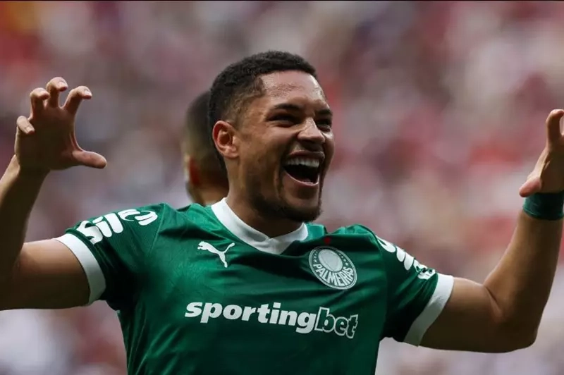 منافس الأهلي.. فيتور روكي يقود بالميراس لفوز شاق أمام فاسكو دا جاما بالدوري البرازيلي