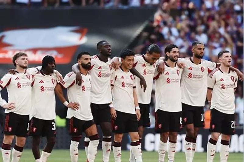 حصن آنفيلد الجديد.. كيف يُعيد ليفربول صياغة خط الخلف؟