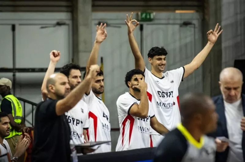 منتخب السلة يكتسح السنغال ويضمن مقعدًا في ربع نهائي أفرو باسكت
