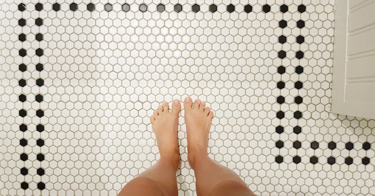 What Causes a ‘Fishy' Vaginal Odor and How Is It Treated?