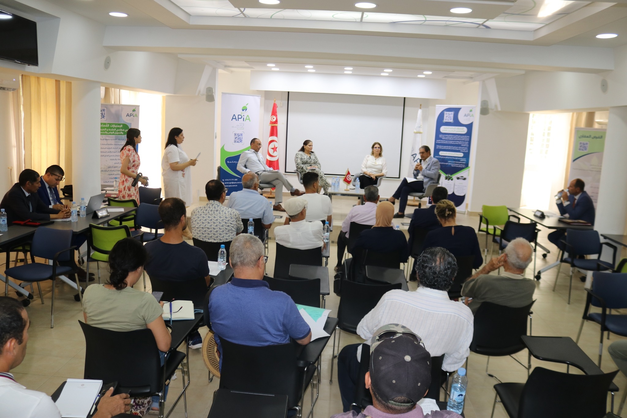وكالة النهوض بالاستثمارات الفلاحية تصغي للتونسيين المقيمين بالخارج المهتمين بالاستثمار في الفلاحة