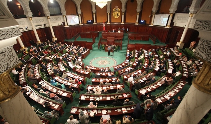 جلسة عامة بمجلس نواب الشعب للنظر في مشروع قانون تجديد وتطوير خطوط السكة الحديدية لنقل الفسفاط