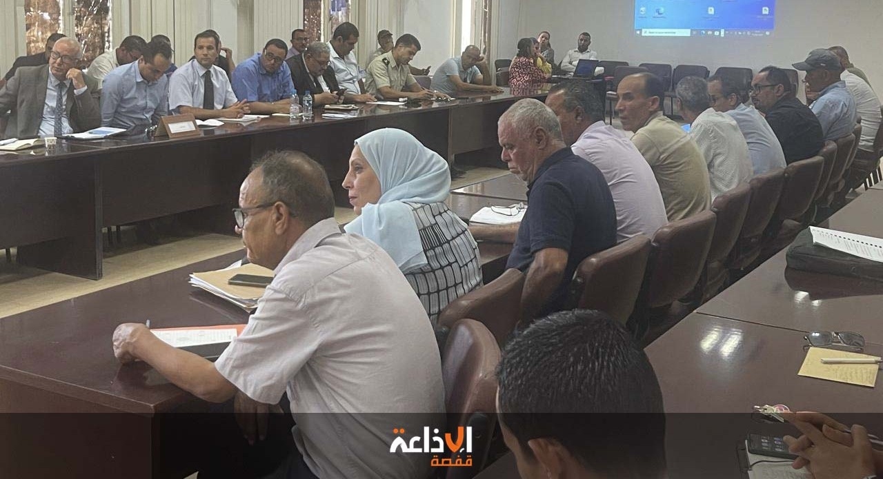 قفصة : انعقاد المجلس الجهوي للتربية لتشخيص واقع القطاع التربوي والاستعدادات للعودة المدرسية 2025/2026