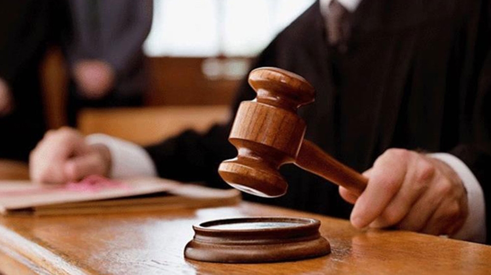 بغداد.. اعتقال قاض "مزيف" احتال على مواطنين عبر "فيسبوك"