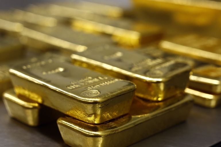 Gold firms as investors buy the dip ahead of Fed's meeting minutes