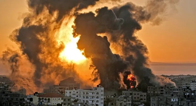 Gaza war: 200+ casualties in 24 hrs as Israel deploys human shields