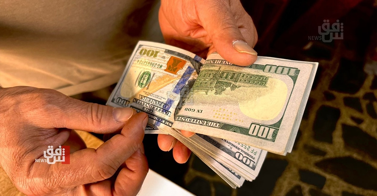 الضبابية التجارية وبيانات التضخم تكبدان الدولار الأميركي خسائر جديدة