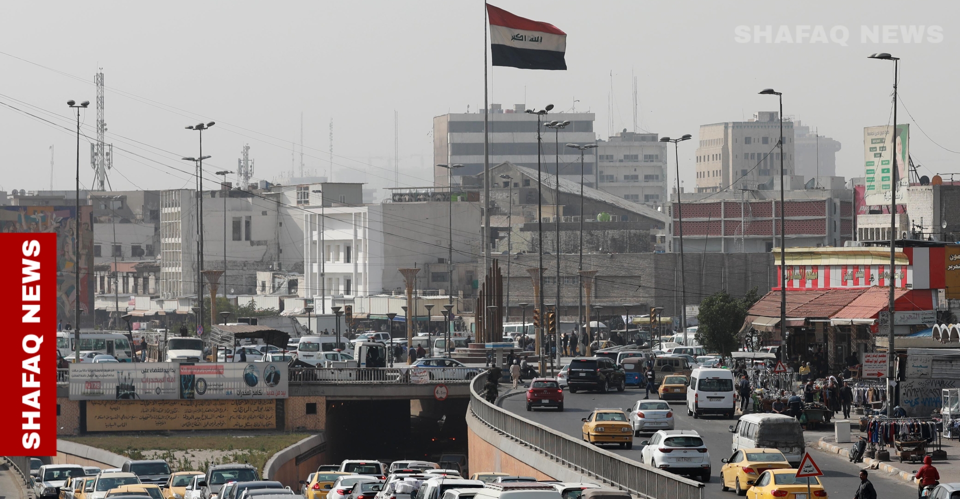بغداد في مأزق.. ازدحامات خانقة ليل نهار ومشاريع بلا جدوى (صور)