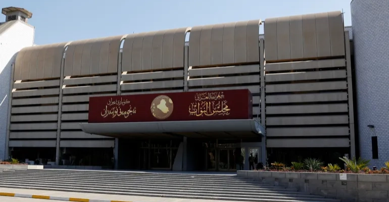 Source: Iraqi Parliament cancels Monday's session after meeting with Badr Organization