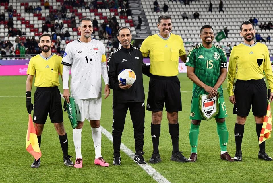 منتخب العراق يتأهل لنصف نهائي بطولة كأس الخليج الأولى لقدامى اللاعبين