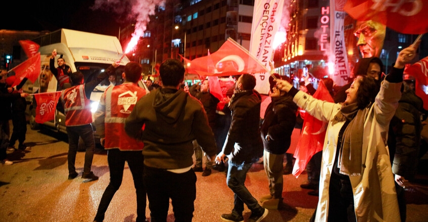 Turkiye arrests 343 in protests over Istanbul mayor's detention