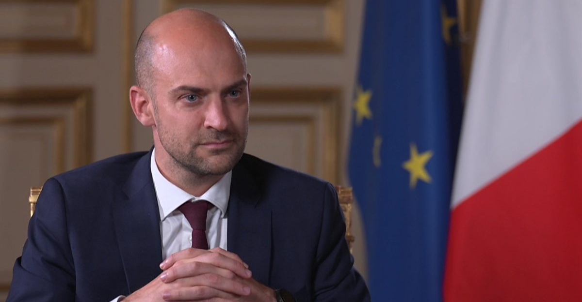 After Baghdad: French FM arrives in Erbil
