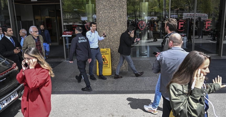 Istanbul quake aftermath: Schools, universities shut down