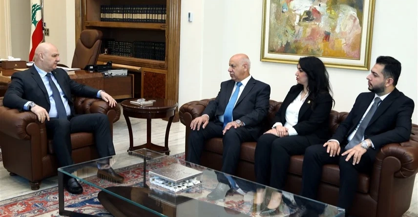 Lebanon's President Aoun receives invitation to Baghdad Arab Summit