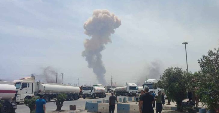 Massive explosion rocks Iran's key port: +400 injuries reported