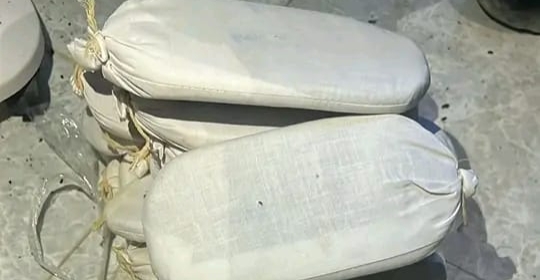 العراق.. ضبط 15 كيلوغراما من الكبتاغون والحشيش خلال تهريبها عبر نهر الفرات