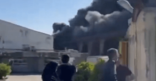 Majorfire engulfs industrial facility in northeastern Iran