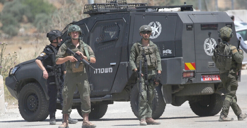 Landmine wounds nine Israeli soldiers in Gaza's Shujaiyya