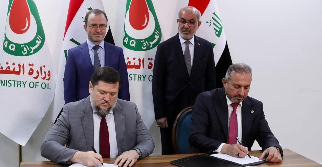 العراق يوقع عقدا مع "غازبروم" الروسية لرفع معدلات إنتاج النفط والغاز في حقل بدرة