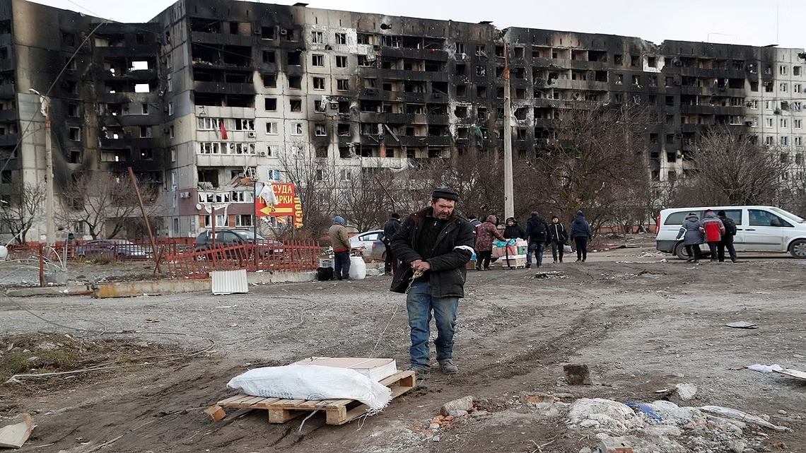 Turkiye pushes peace talks as Russia-Ukraine war escalates