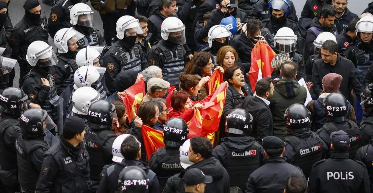 Turkiye arrests opposition figures in Istanbul