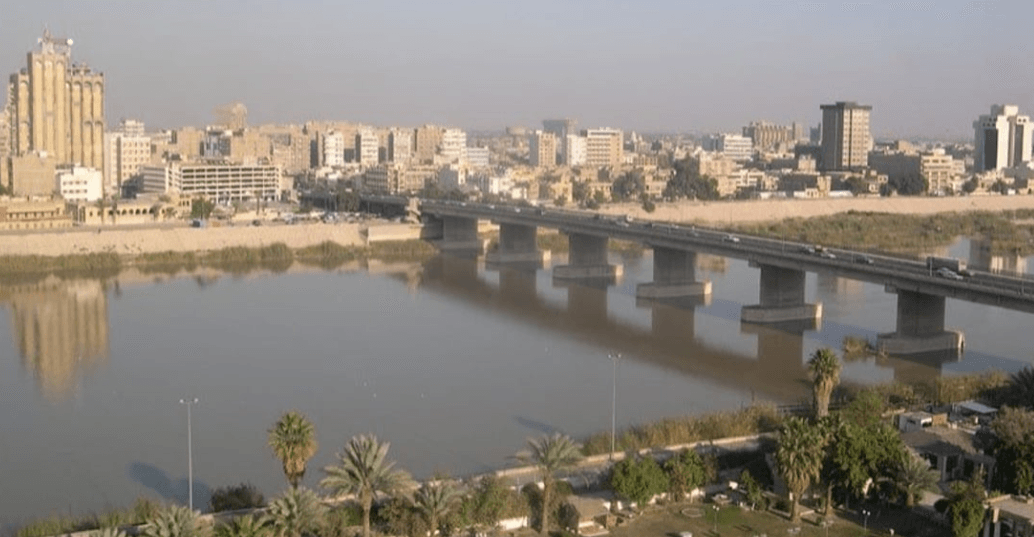 لا تهديد للمنطقة الخضراء.. الأمن يعالج صاروخاً تحت جسر الجمهورية