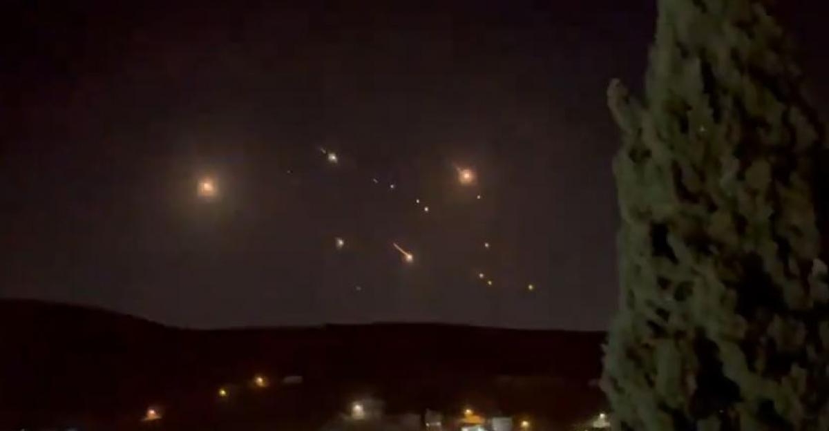 صواريخ إيرانية تعبر سماء العراق باتجاه اسرائيل