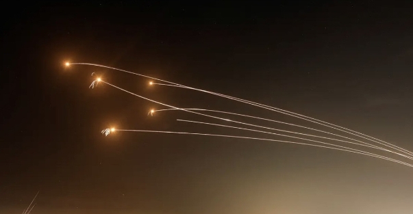Iran escalates against Israel with 19th strike wave and Dimona threat