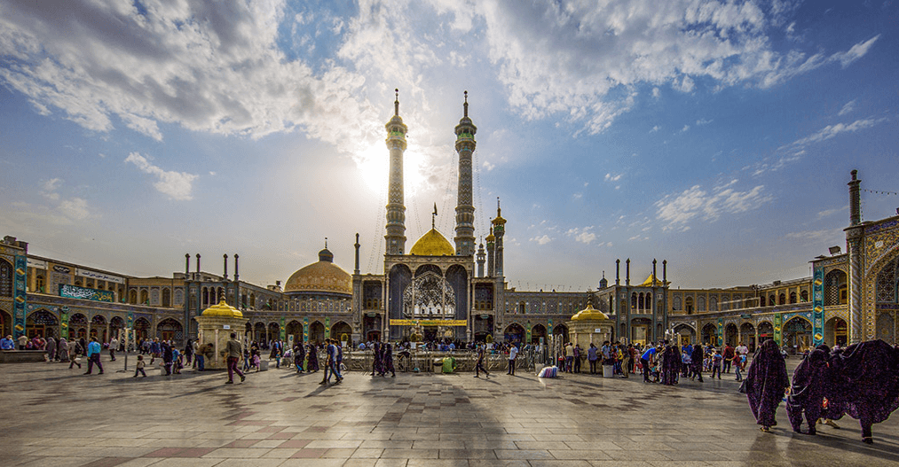 Iraqi pilgrims reroute as Sayyida Zainab shrine rituals suspended in Syria