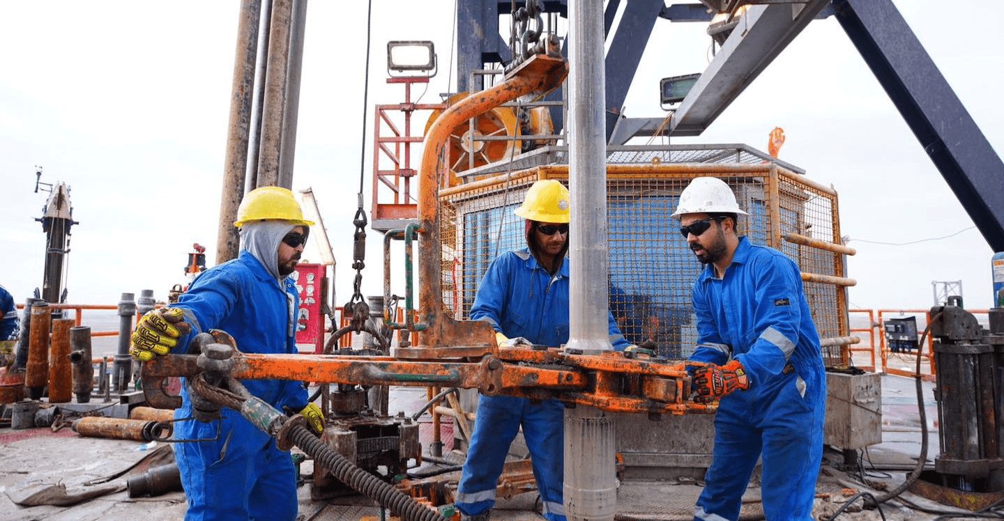 Oil edges higher on summer demand hopes from US and China